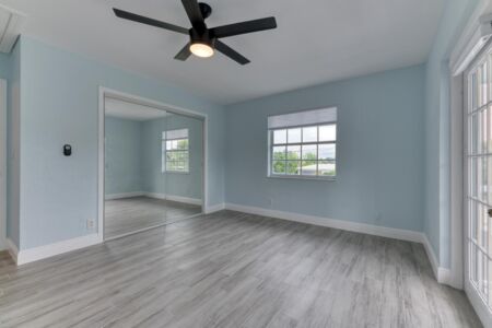 5207 N Flagler Dr West Palm Unit 3 Bedroom 1 Picture 2 1