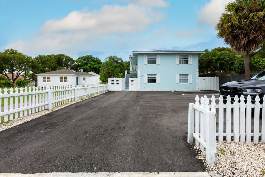 5207 N Flagler Drive, West Palm Beach, FL