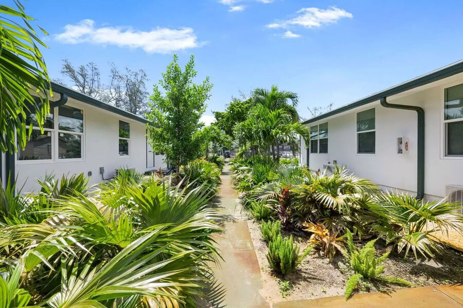 Australian Pines Apartments
