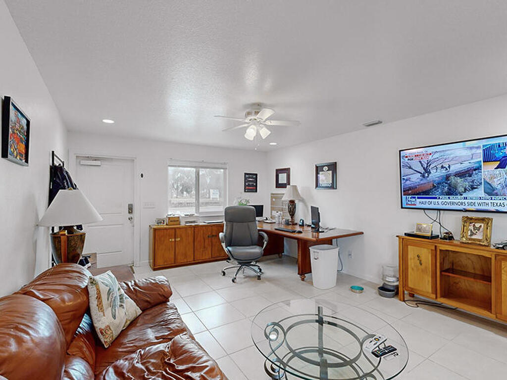 222 Rosa L. Jones, Cocoa, FL 32922