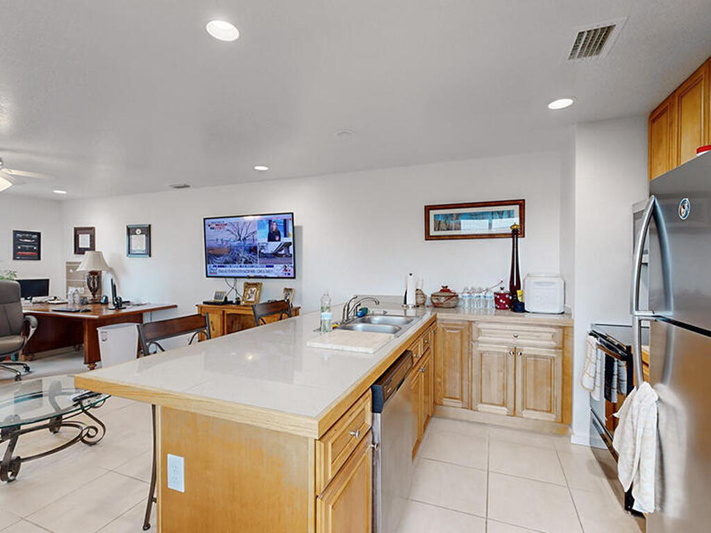 222 Rosa L. Jones, Cocoa, FL 32922