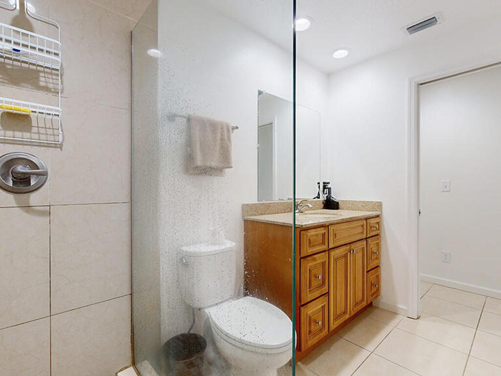 222 Rosa L. Jones, Cocoa, FL 32922