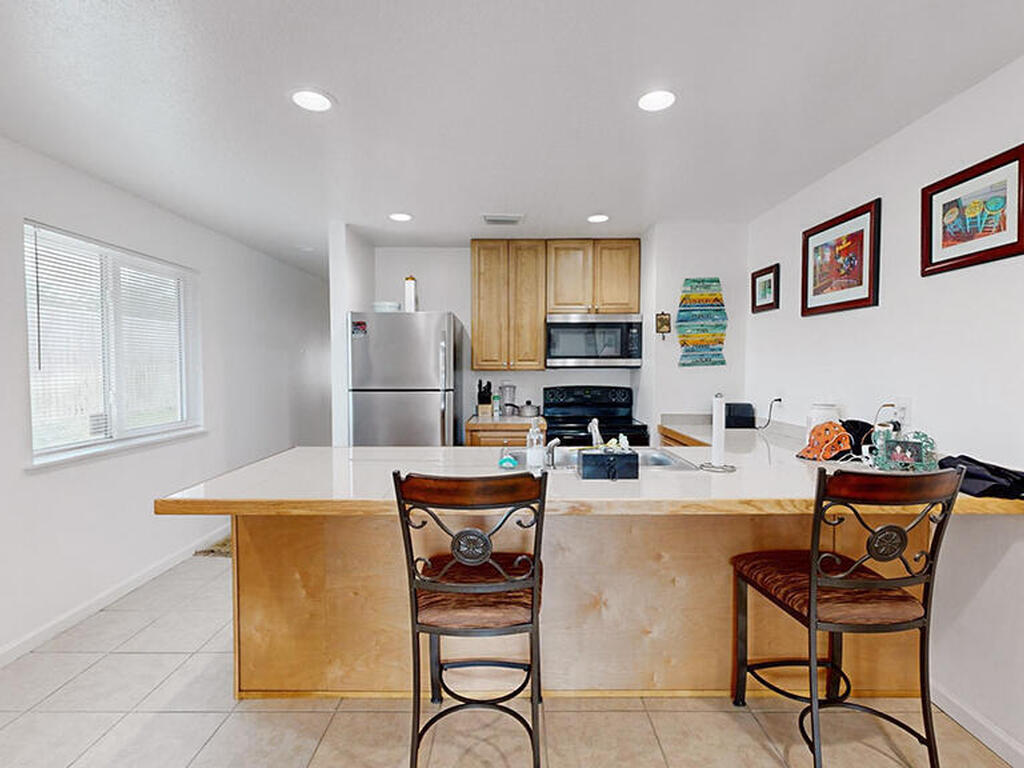 222 Rosa L. Jones, Cocoa, FL 32922