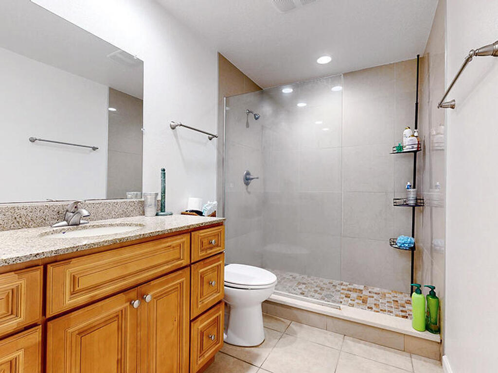 222 Rosa L. Jones, Cocoa, FL 32922