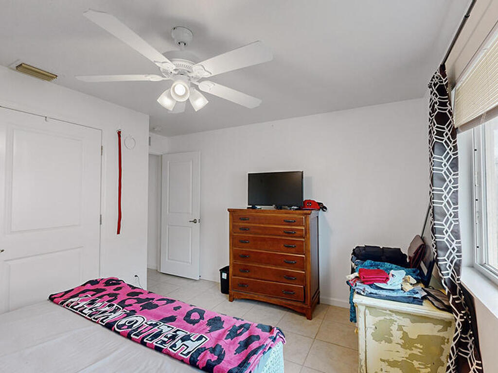 222 Rosa L. Jones, Cocoa, FL 32922