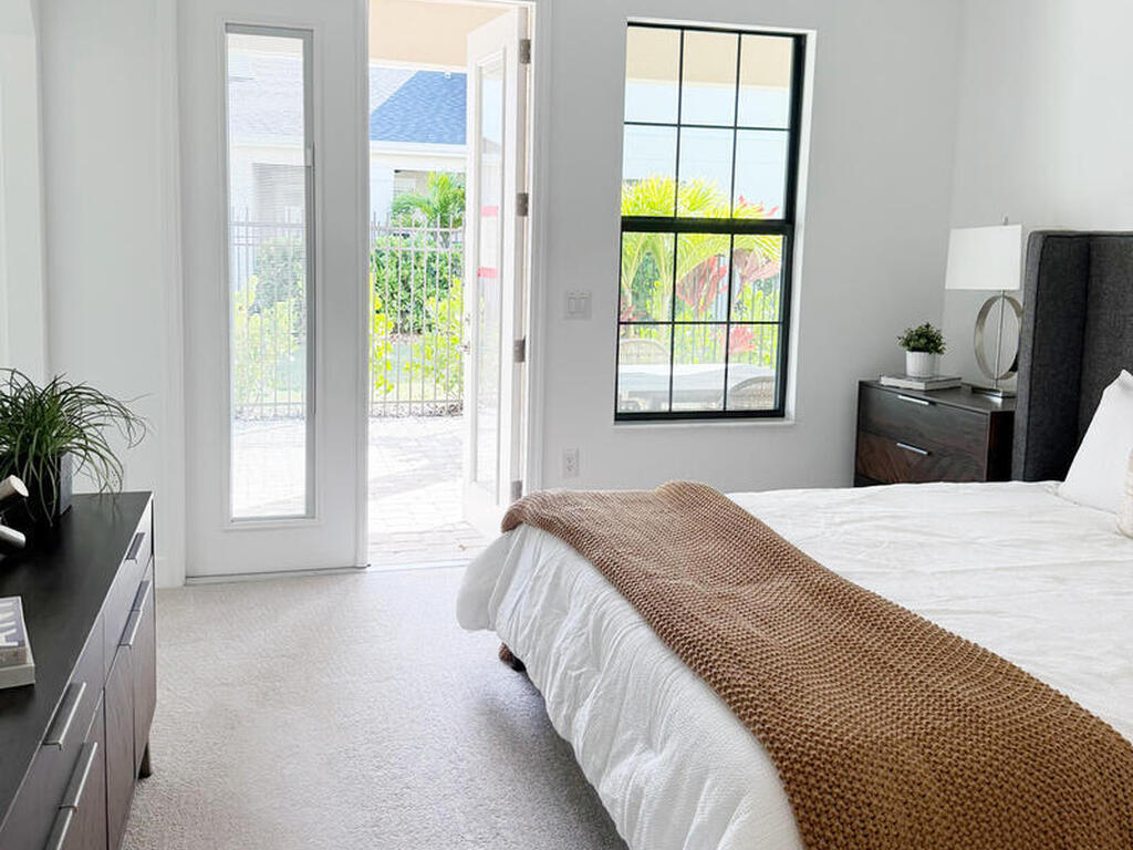 8526 Lyside Drive, Melbourne, FL 32940