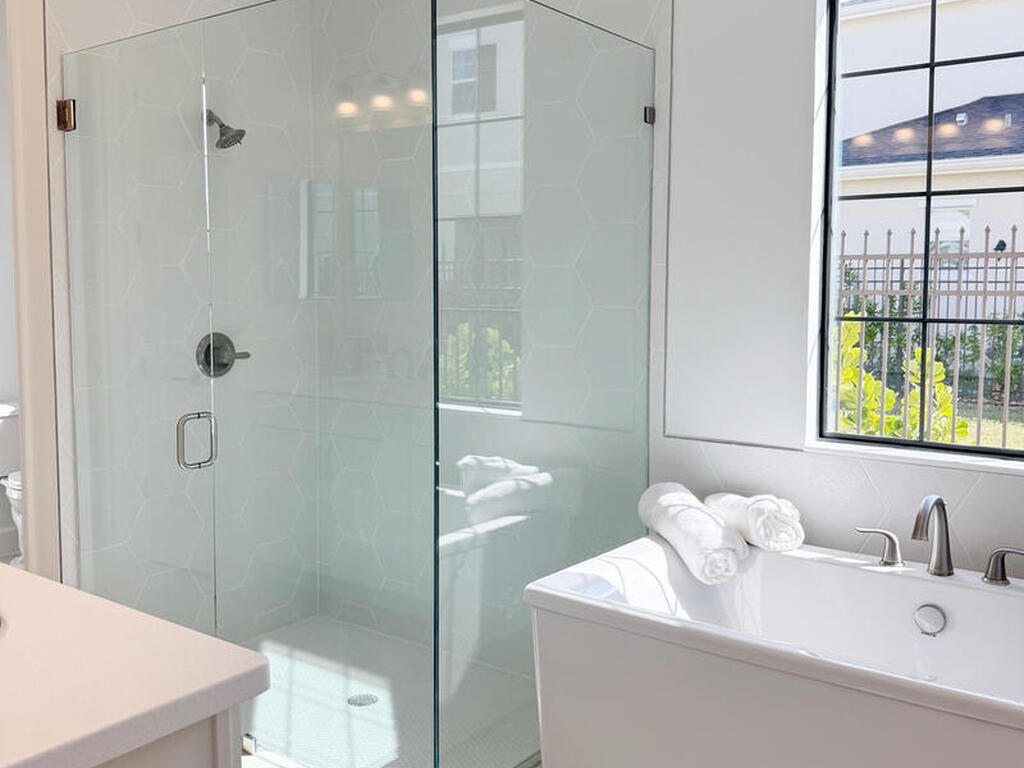 8526 Lyside Drive, Melbourne, FL 32940