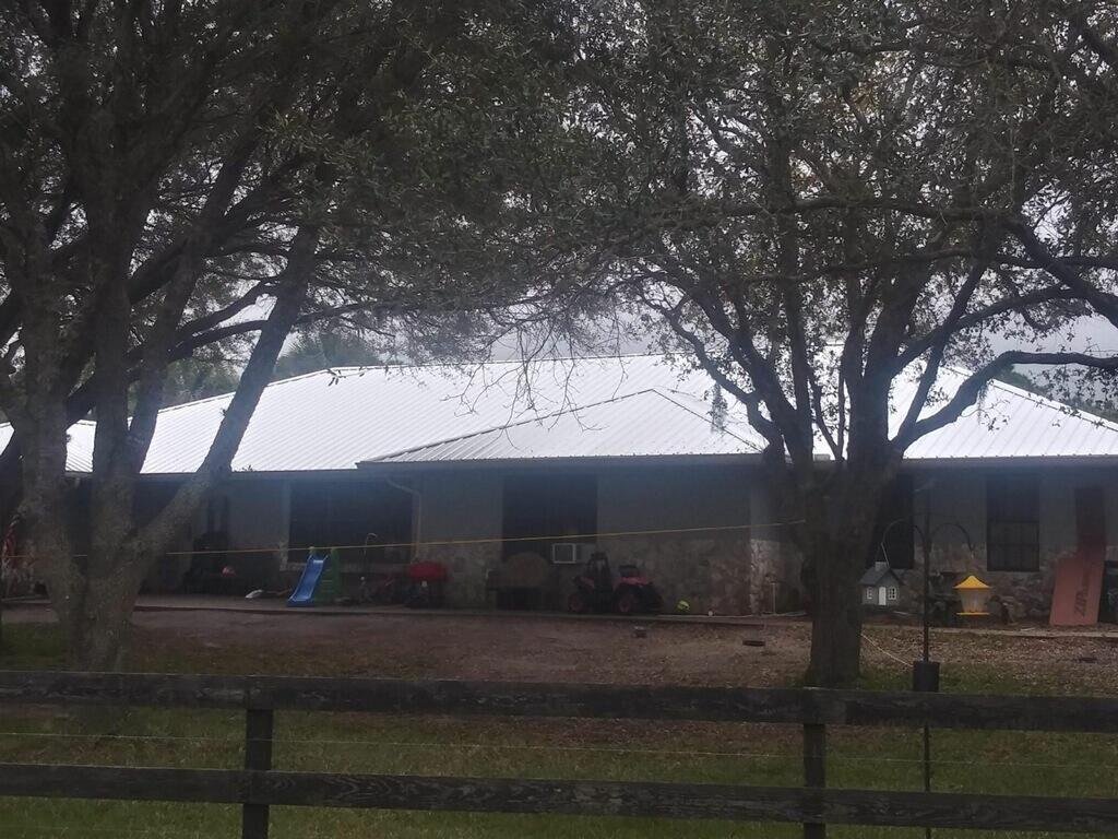 4045 Pepper Tree Street, Grant, FL 32949