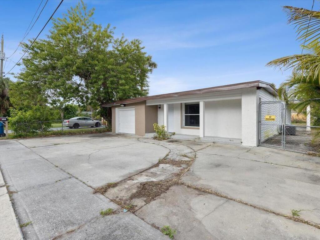 2262 Monroe Street, Palm Bay, FL 32905