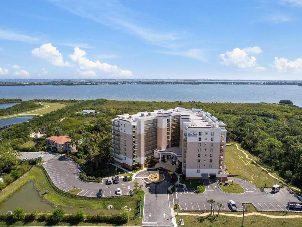 735 Pilot Lane, Merritt Island, FL 32952