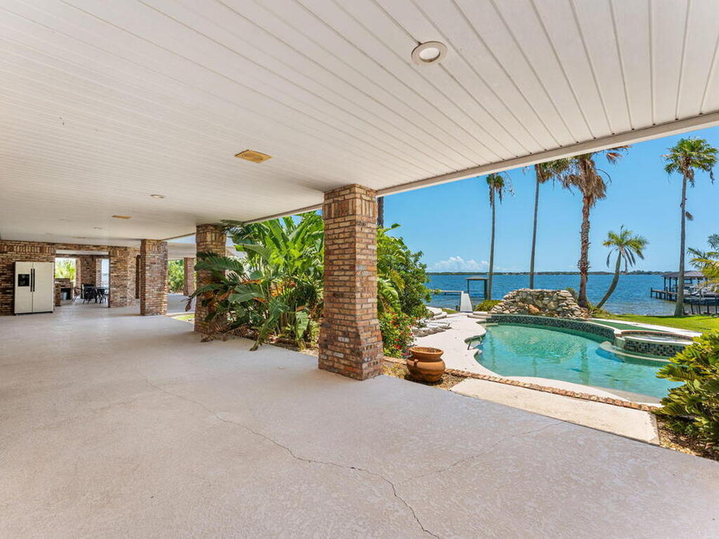 6285 N Highway 1, Melbourne, FL 32940