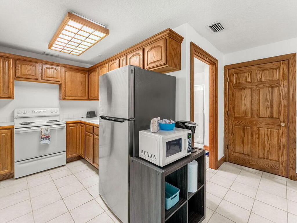 6285 N Highway 1, Melbourne, FL 32940