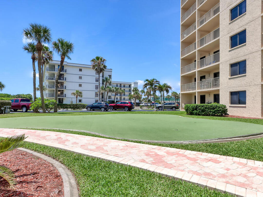 7520 Ridgewood Avenue, Cape Canaveral, FL 32920