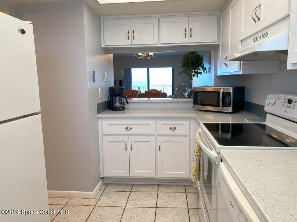 7520 Ridgewood Avenue, Cape Canaveral, FL 32920