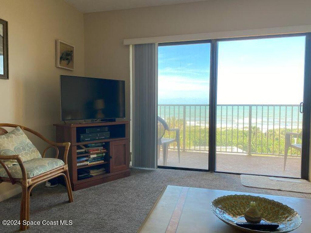 7520 Ridgewood Avenue, Cape Canaveral, FL 32920