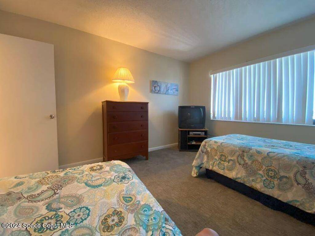 7520 Ridgewood Avenue, Cape Canaveral, FL 32920