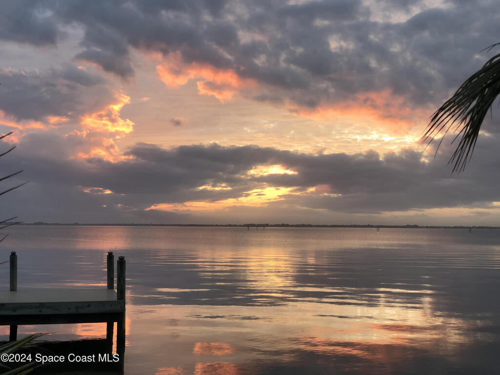 7520 Ridgewood Avenue, Cape Canaveral, FL 32920