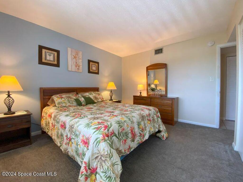 7520 Ridgewood Avenue, Cape Canaveral, FL 32920