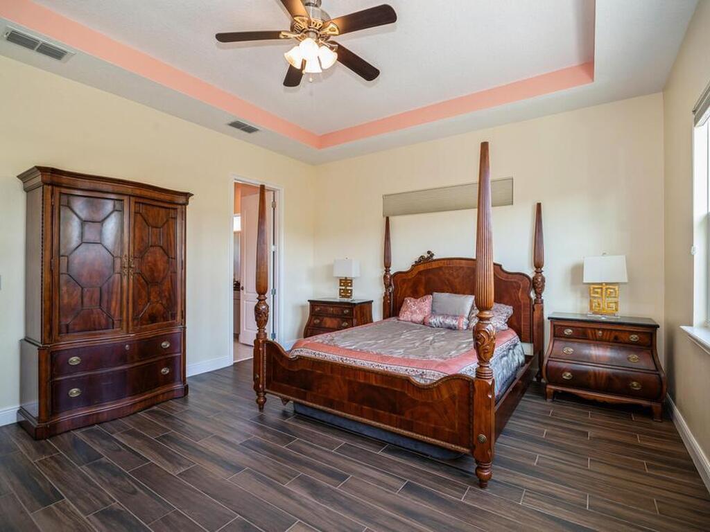 4909 W Fountainwood Drive, St. Cloud, FL 34772