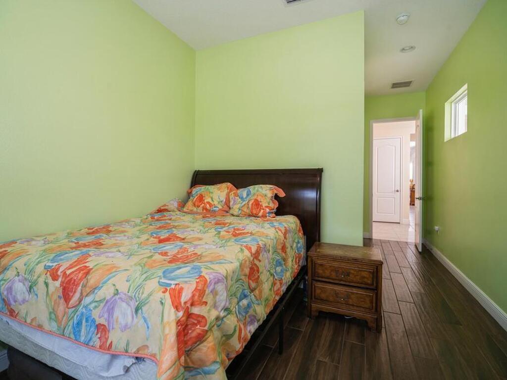 4909 W Fountainwood Drive, St. Cloud, FL 34772