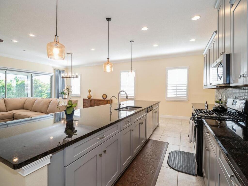 4909 W Fountainwood Drive, St. Cloud, FL 34772