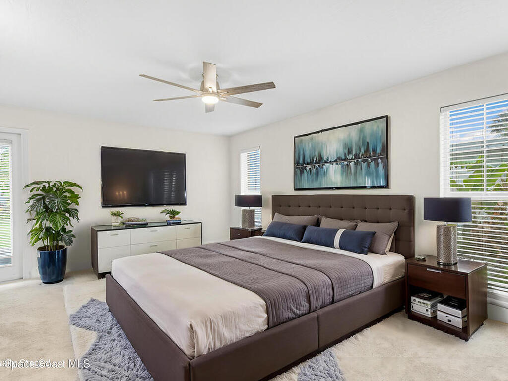901 S Palm Avenue, Indialantic, FL 32903