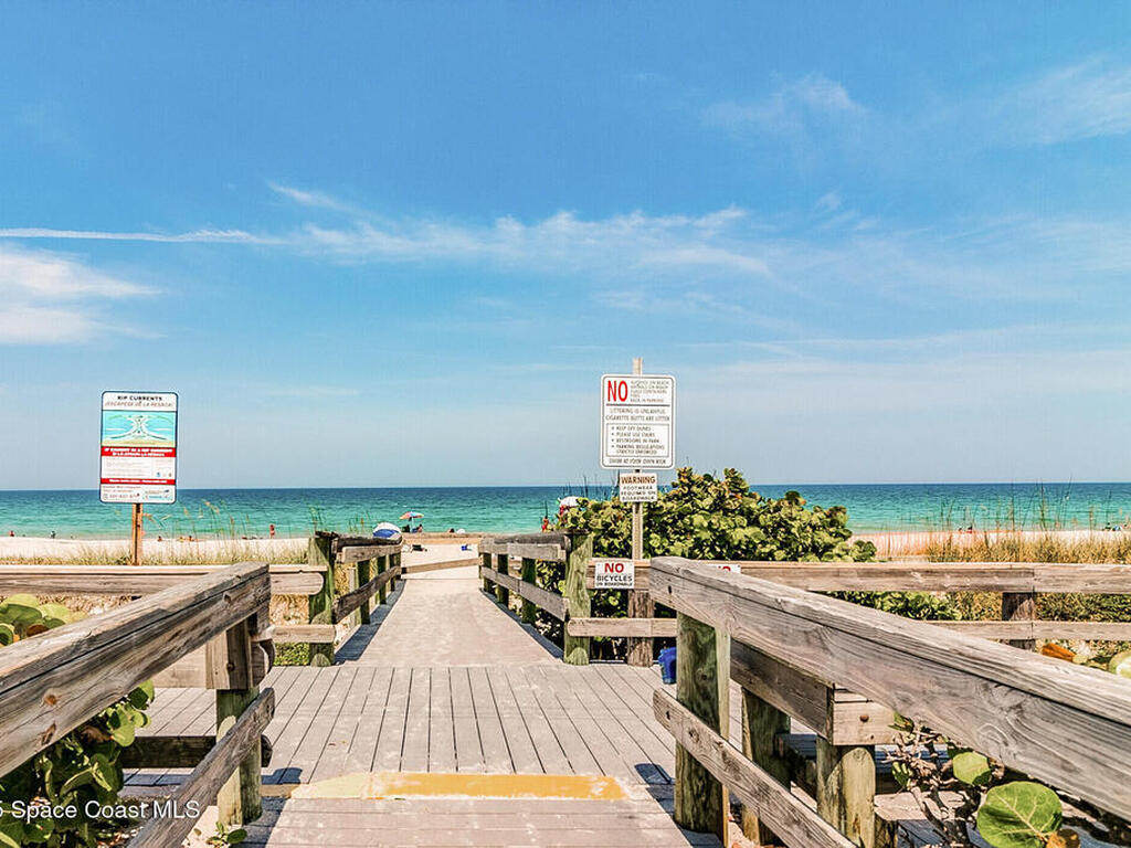 901 S Palm Avenue, Indialantic, FL 32903