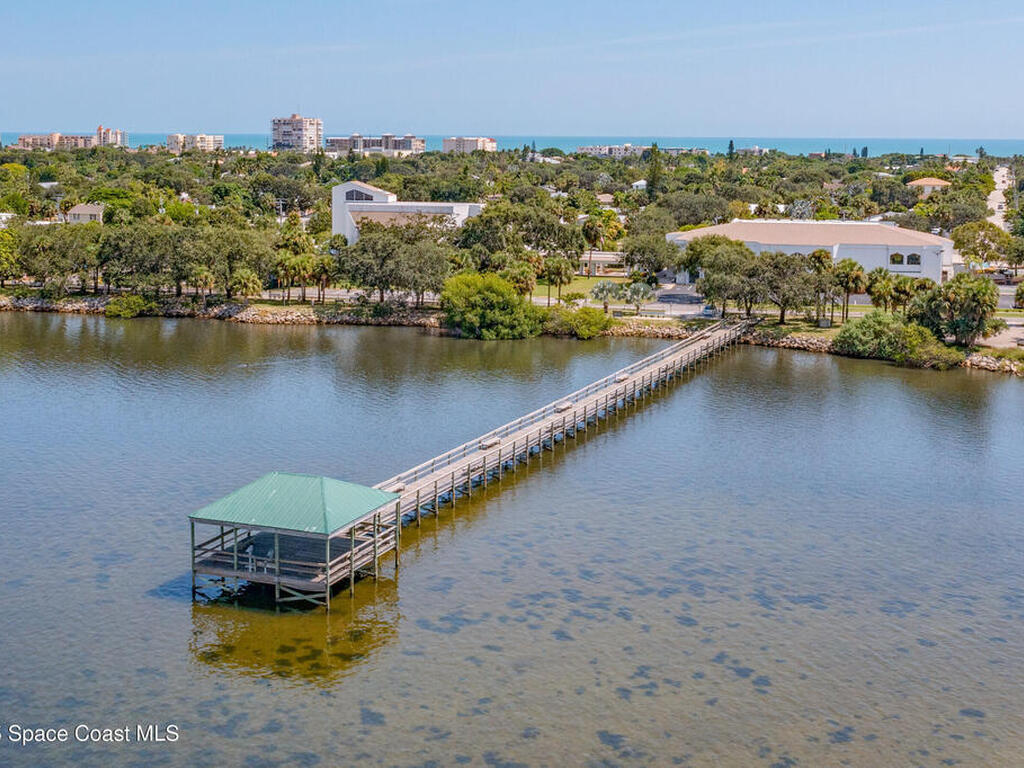 901 S Palm Avenue, Indialantic, FL 32903