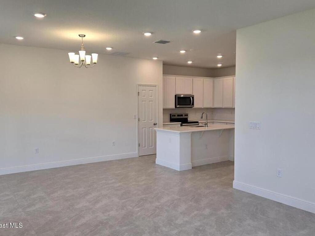 4376 Kelsey Lane, Micco, FL 32976