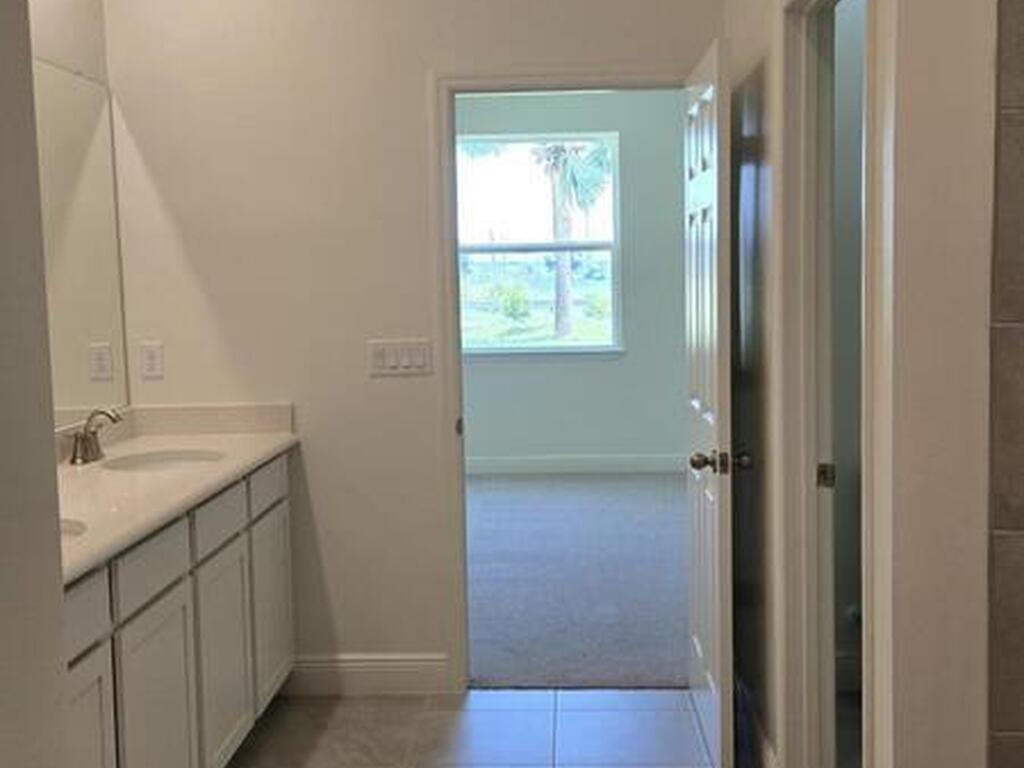 4376 Kelsey Lane, Micco, FL 32976