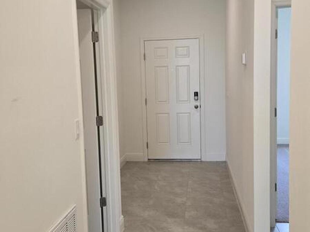 4376 Kelsey Lane, Micco, FL 32976