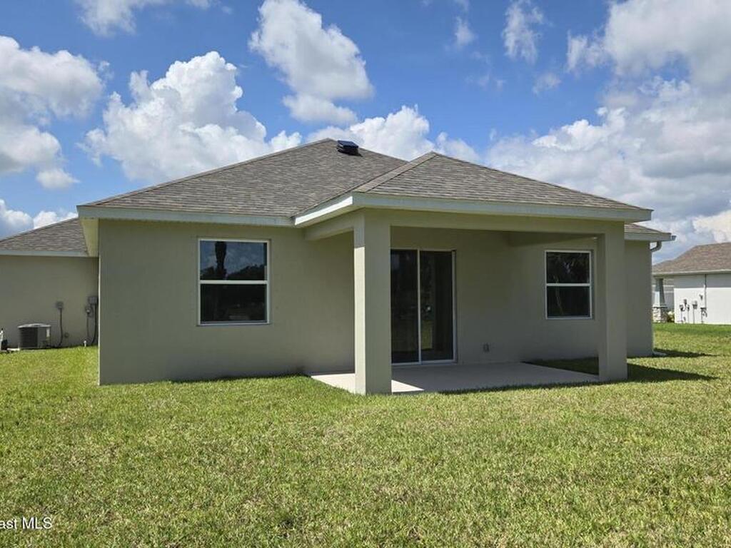 4376 Kelsey Lane, Micco, FL 32976