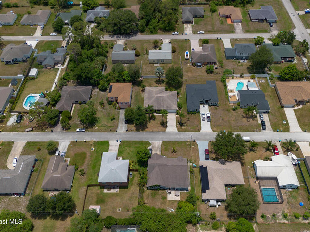 1870 Parrsboro Street, Palm Bay, FL 32907