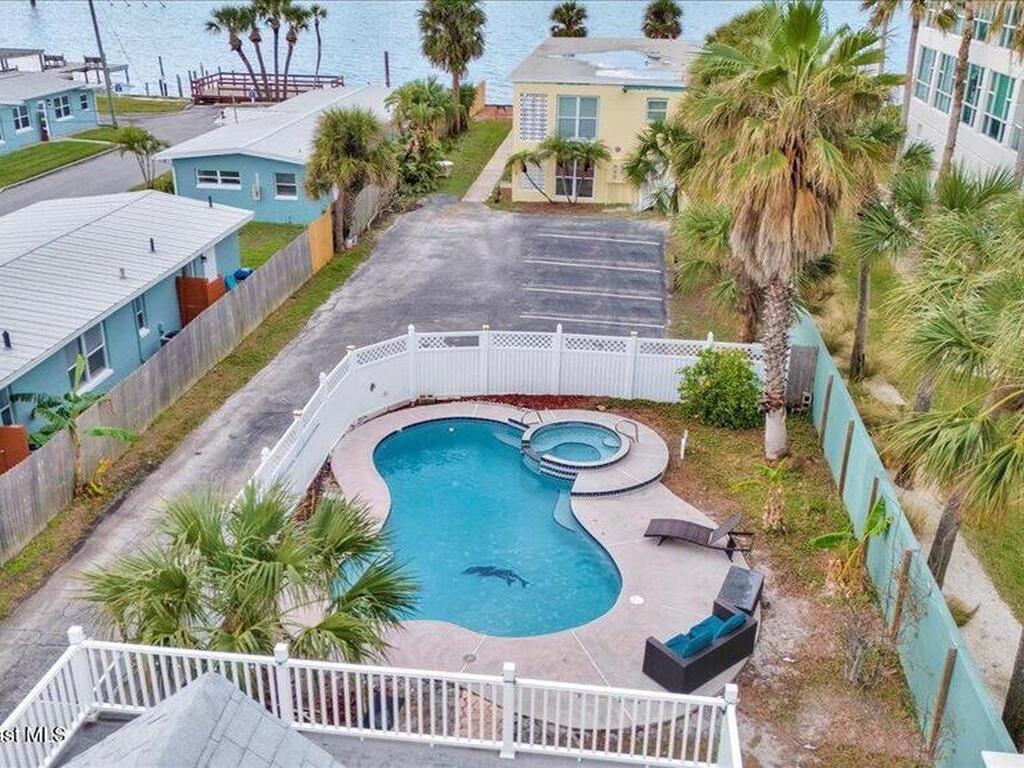 3524 S Atlantic Avenue, Cocoa Beach, FL 32931