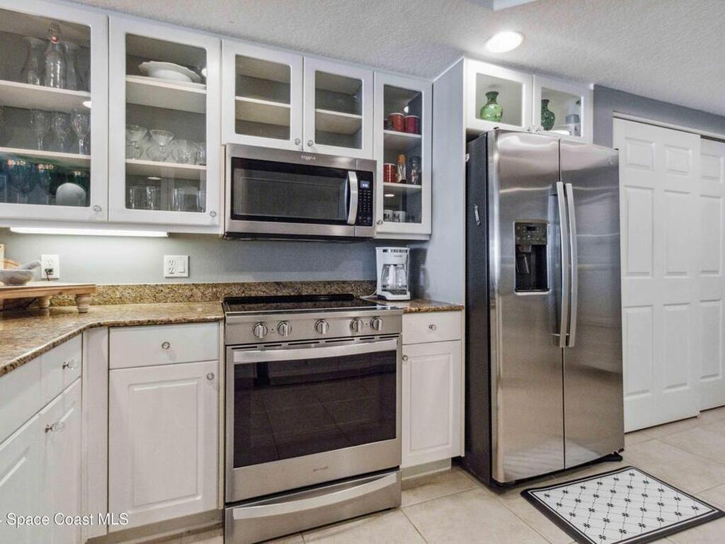 425 Pierce Avenue, Cape Canaveral, FL 32920