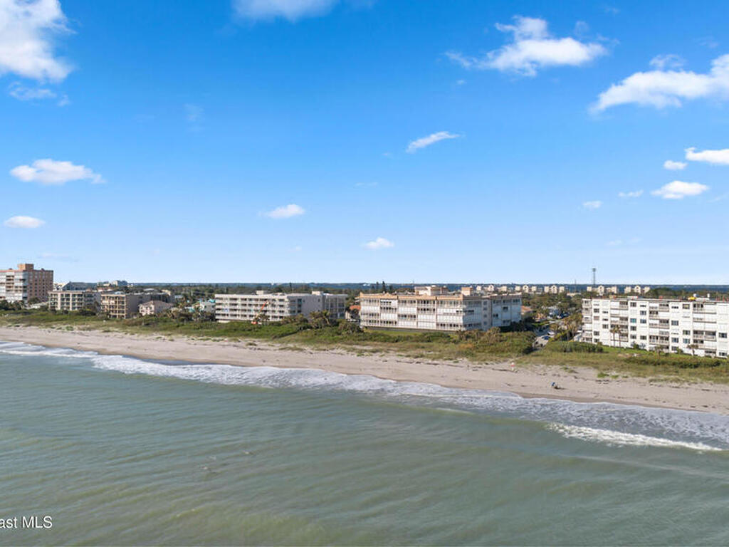 425 Pierce Avenue, Cape Canaveral, FL 32920