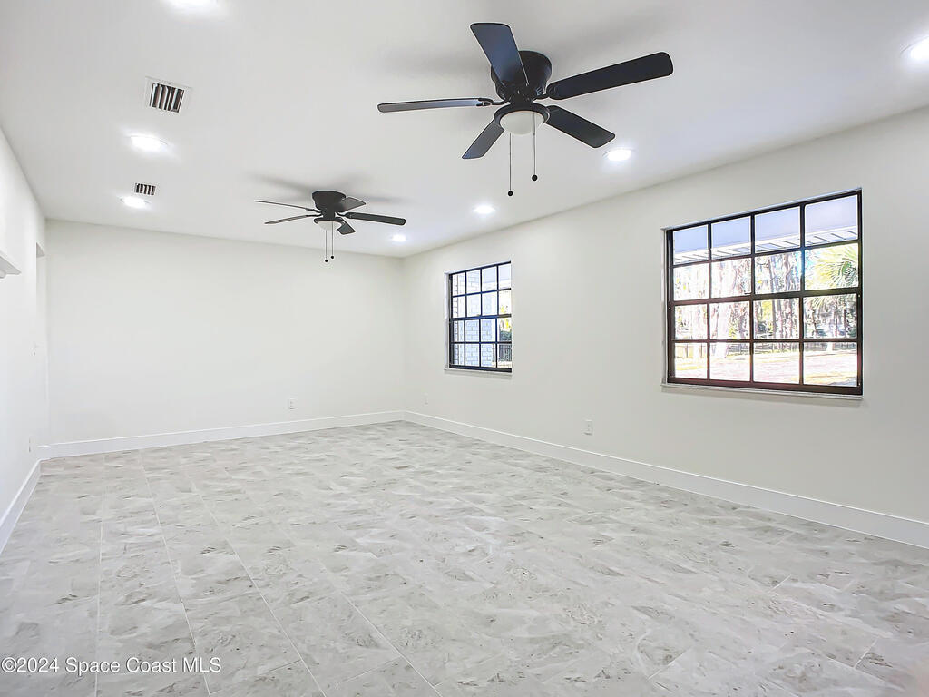 2239 River Ridge Road, DeLand, FL 32720