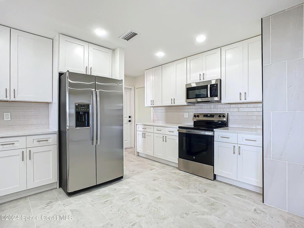 2239 River Ridge Road, DeLand, FL 32720