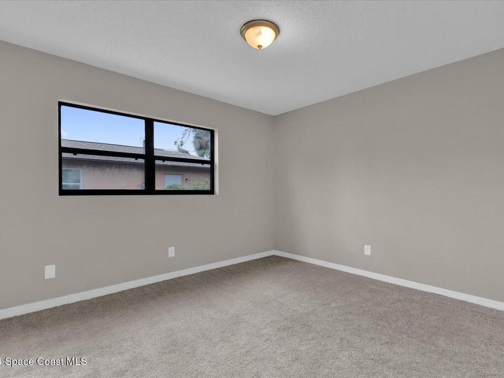 2533 Edgewater Avenue, New Smyrna Beach, FL 32168