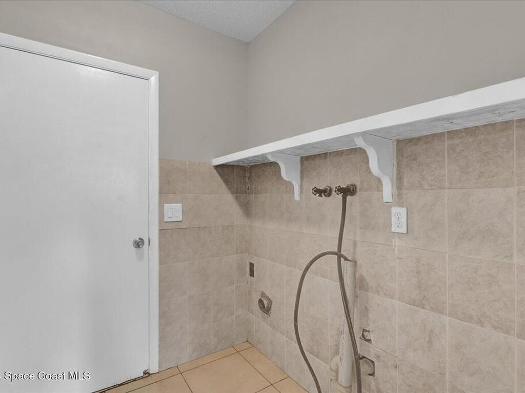2533 Edgewater Avenue, New Smyrna Beach, FL 32168
