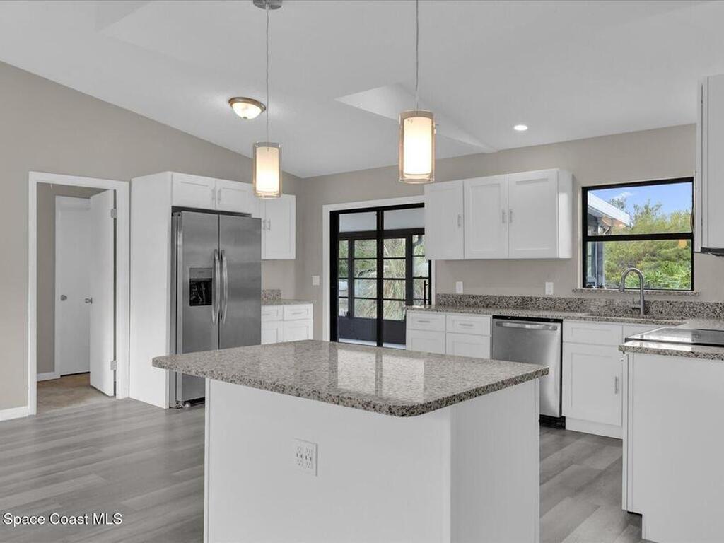 2533 Edgewater Avenue, New Smyrna Beach, FL 32168