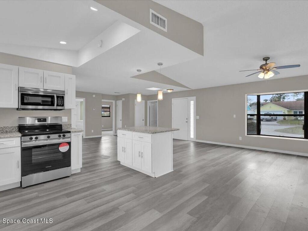 2533 Edgewater Avenue, New Smyrna Beach, FL 32168