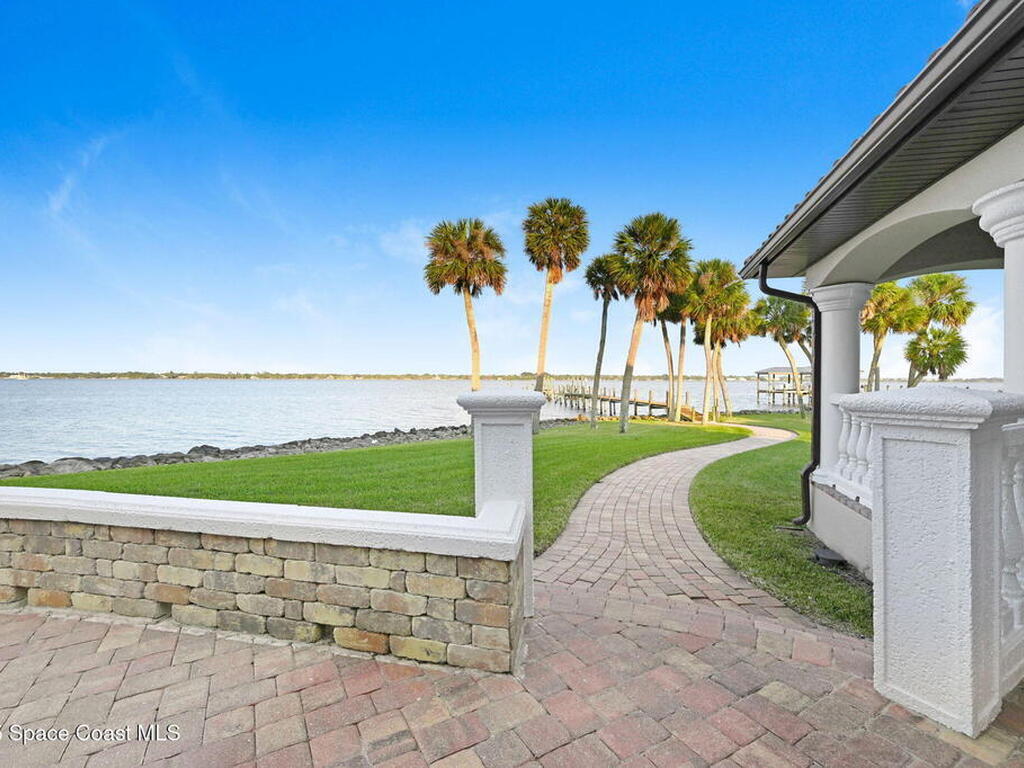 2186 Rockledge Drive, Rockledge, FL 32955