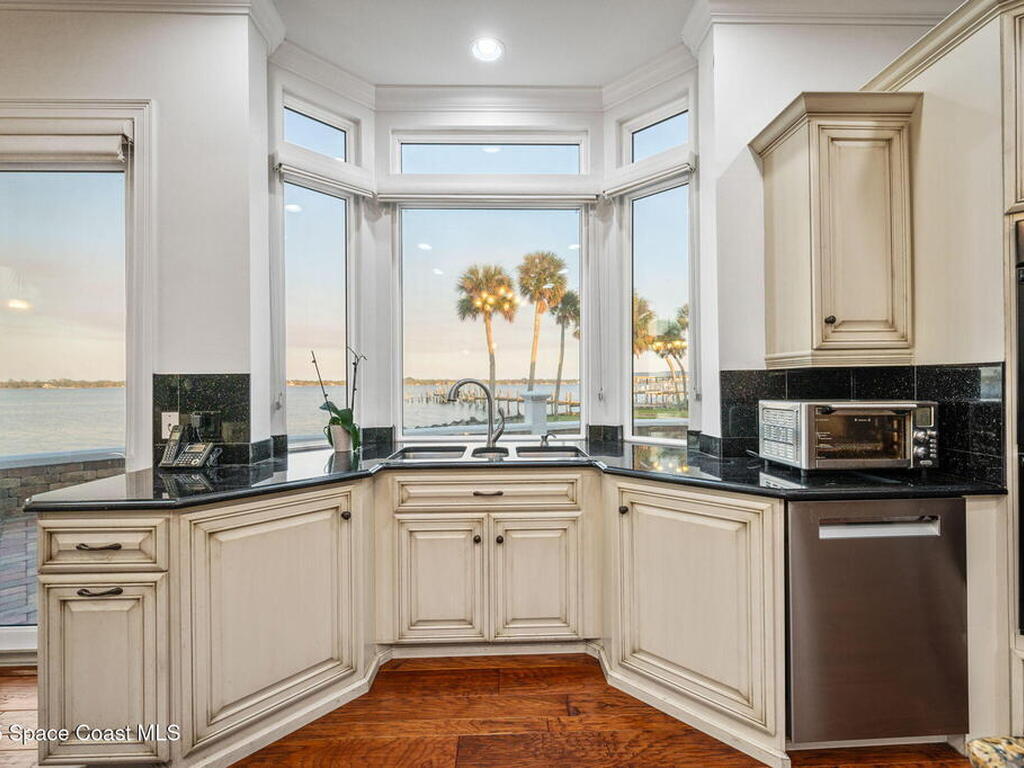 2186 Rockledge Drive, Rockledge, FL 32955