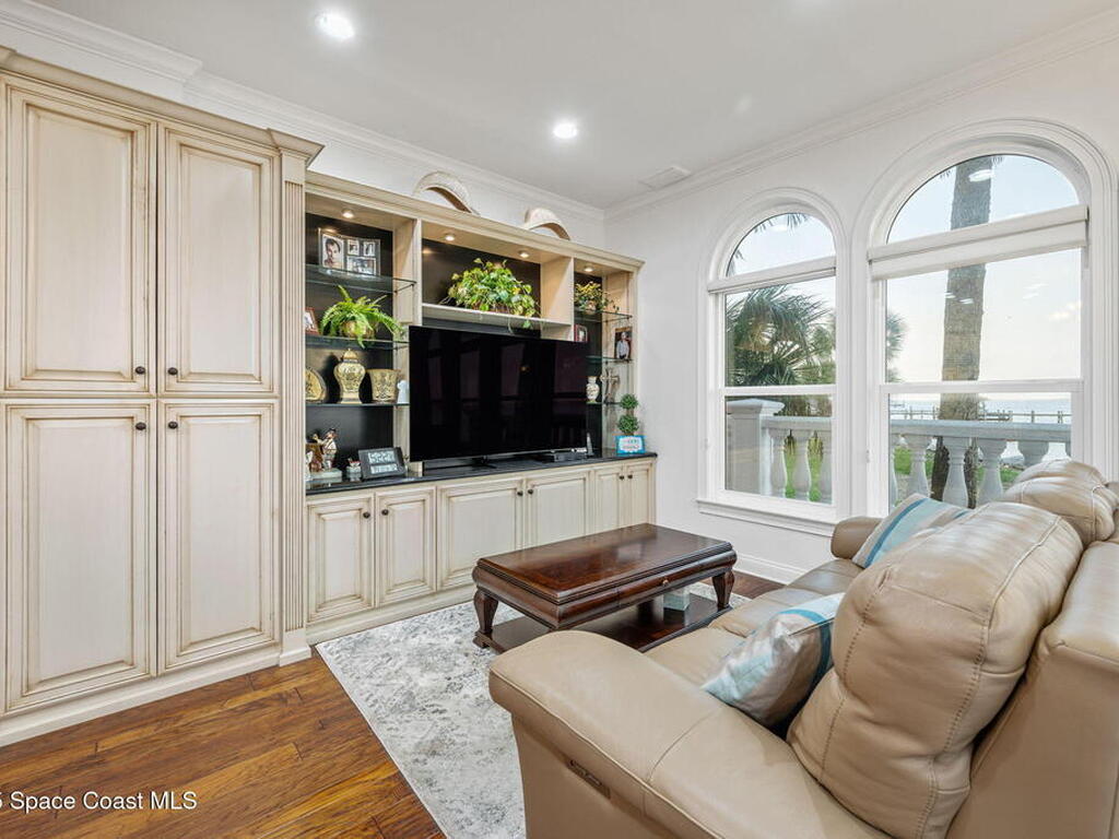 2186 Rockledge Drive, Rockledge, FL 32955