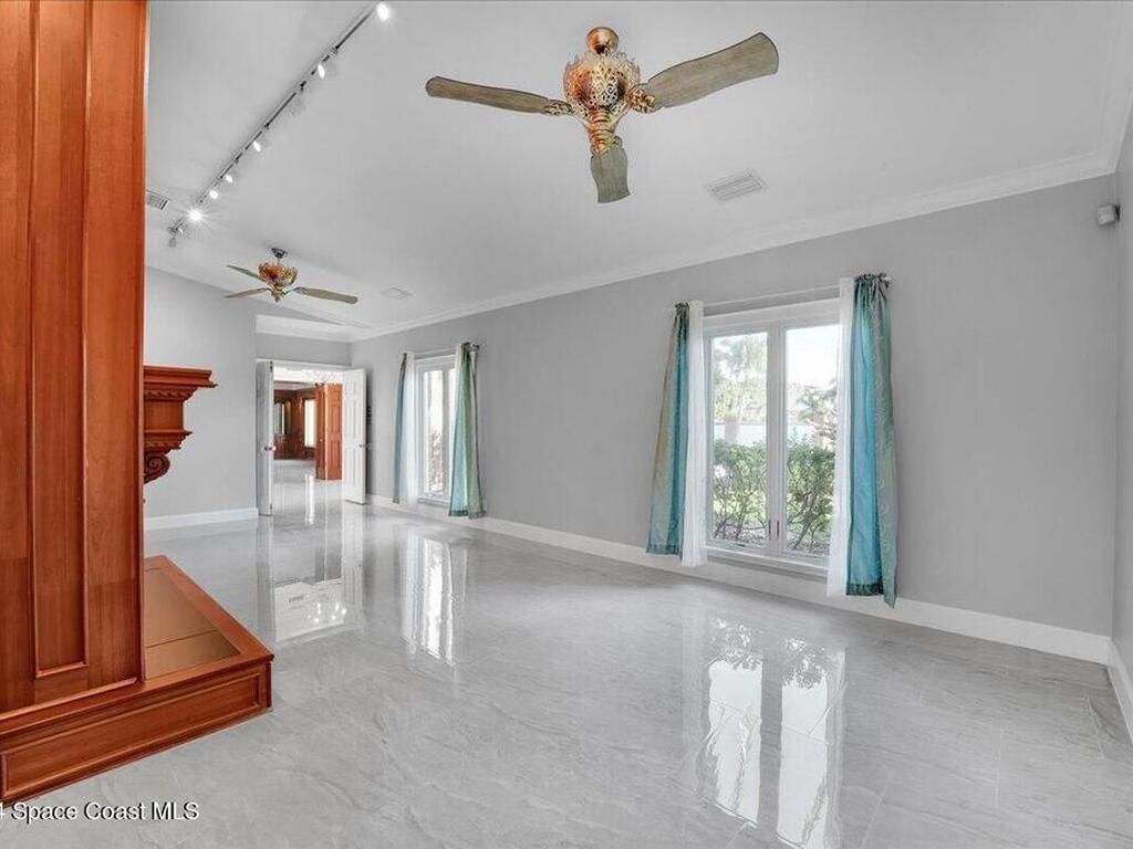 2195 S Courtenay Parkway, Merritt Island, FL 32952