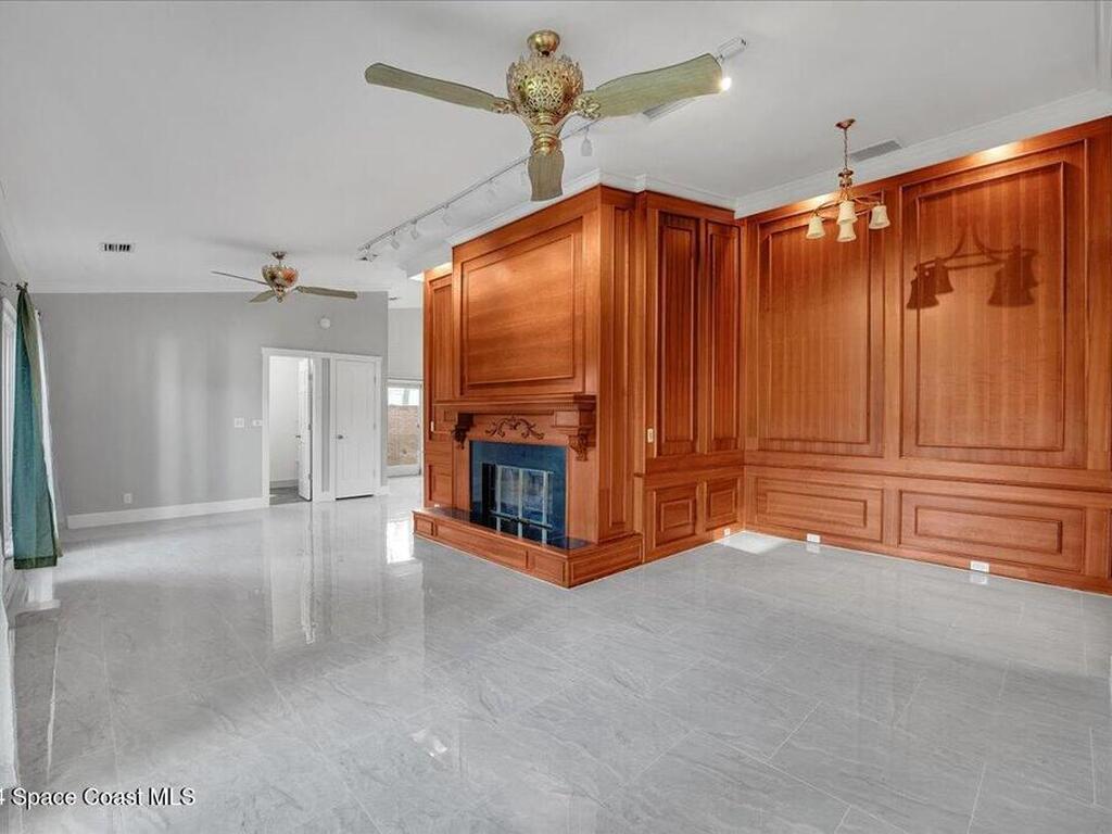 2195 S Courtenay Parkway, Merritt Island, FL 32952