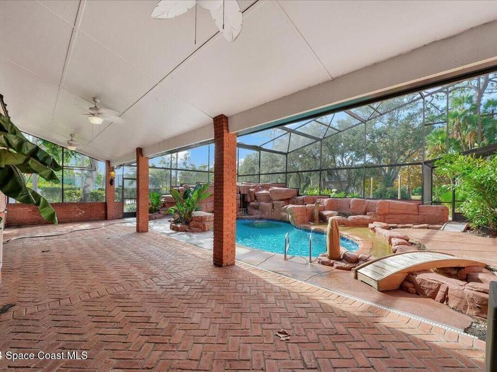 2195 S Courtenay Parkway, Merritt Island, FL 32952