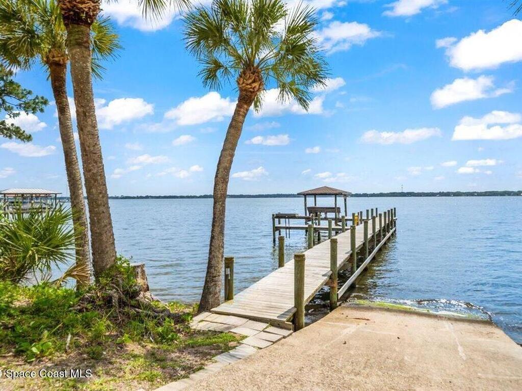 2195 S Courtenay Parkway, Merritt Island, FL 32952
