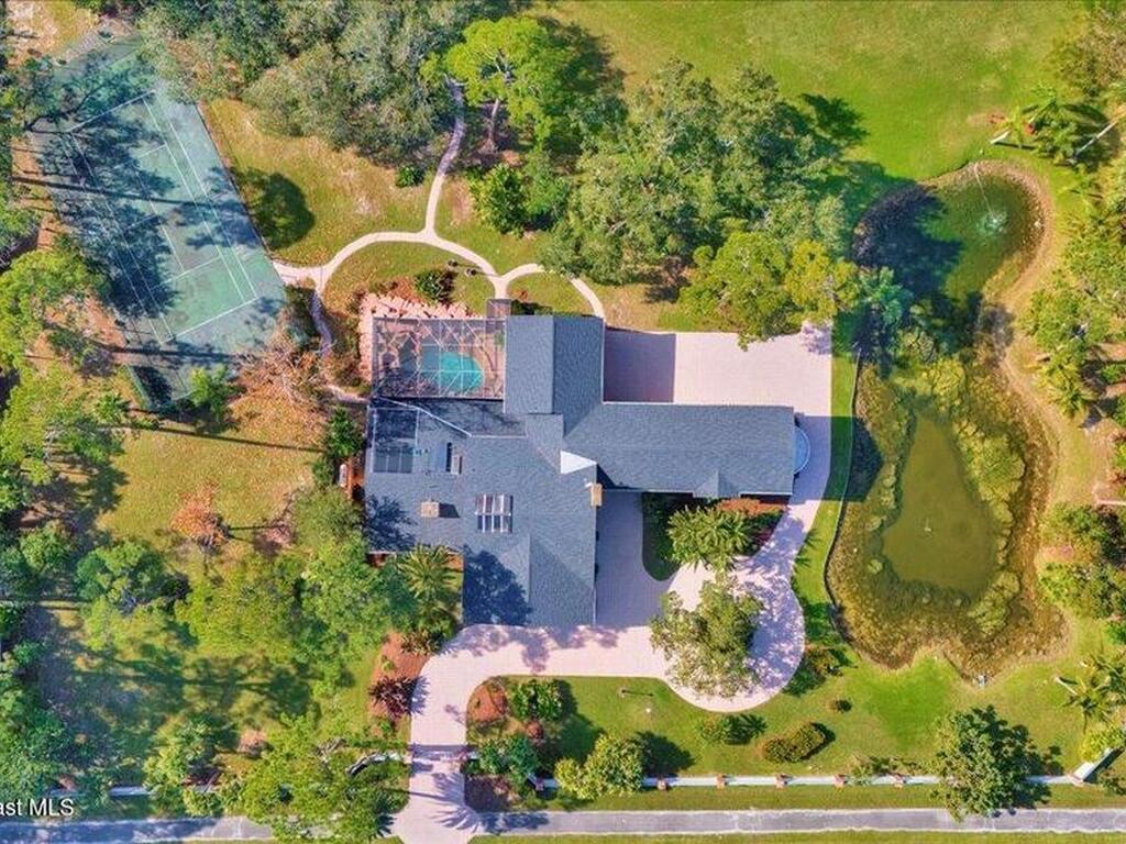 2195 S Courtenay Parkway, Merritt Island, FL 32952
